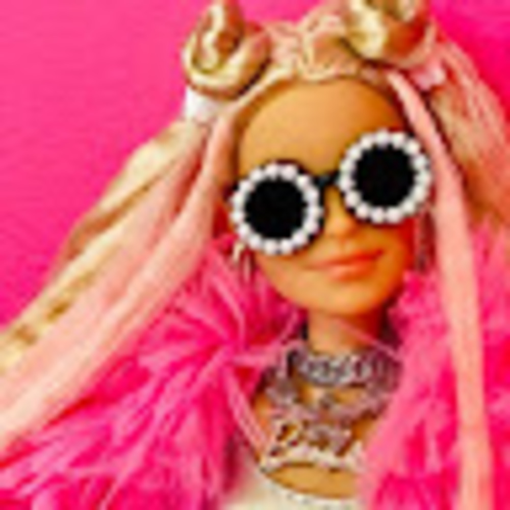 Meet your Posher, Khadejah